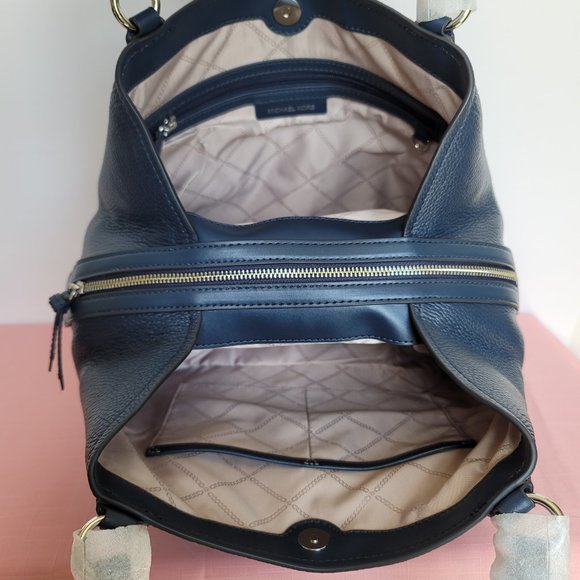 MICHAEL KORS Molly Pebbled Leather Large Shoulder Tote- Navy color⭐ - Picture 14 of 16